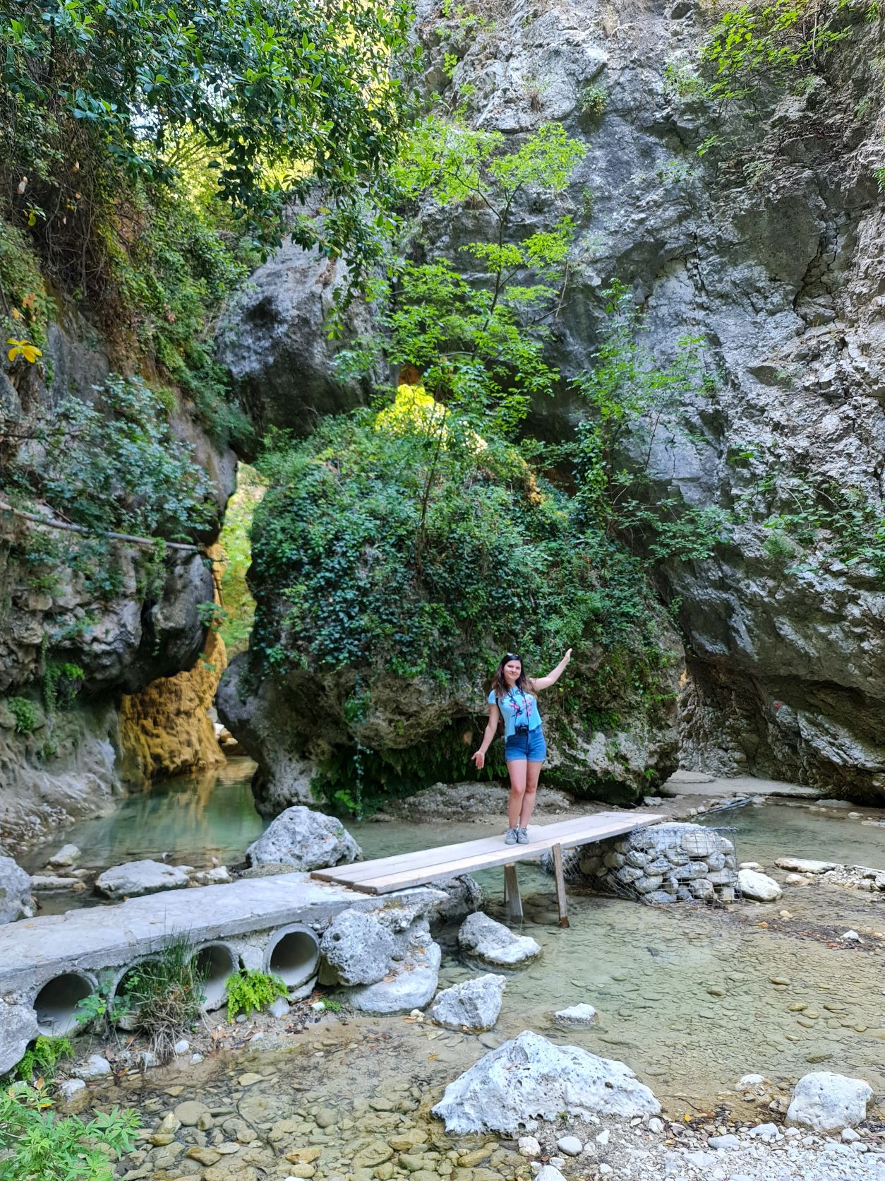 instagrammable places in Lefkada - Nidri Waterfall